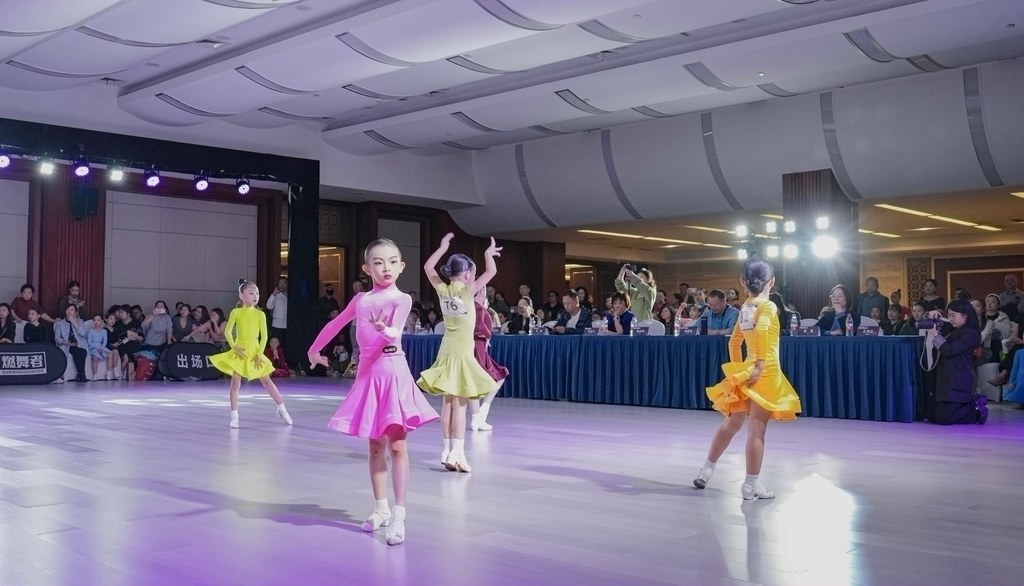 各地舞者齐聚永川 共展风采