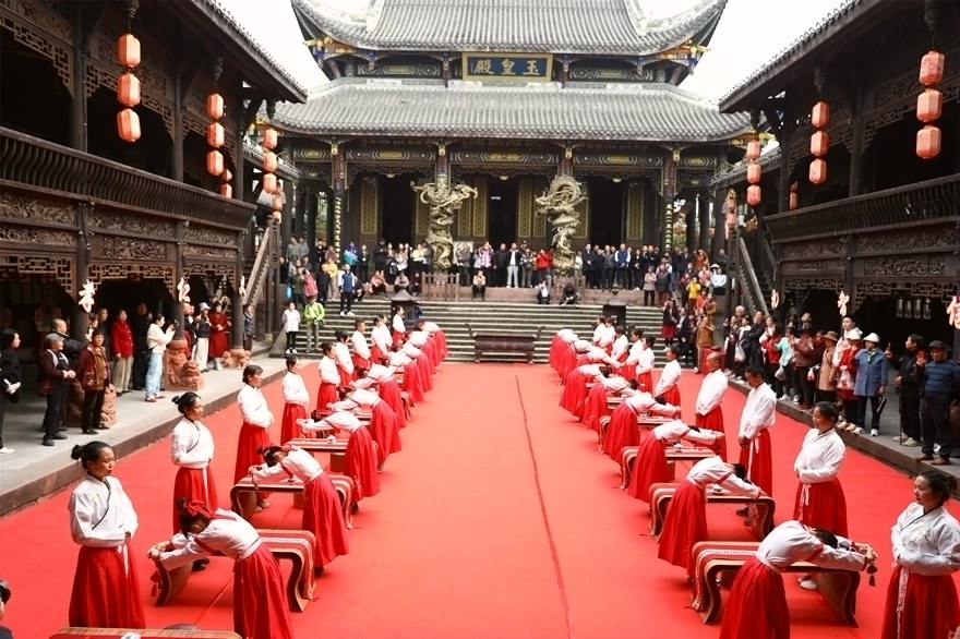 2025年松溉古镇孝亲文化节在永川举行