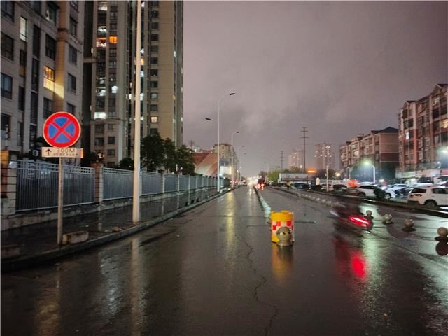 永昌街道筑牢居民出行安全防线