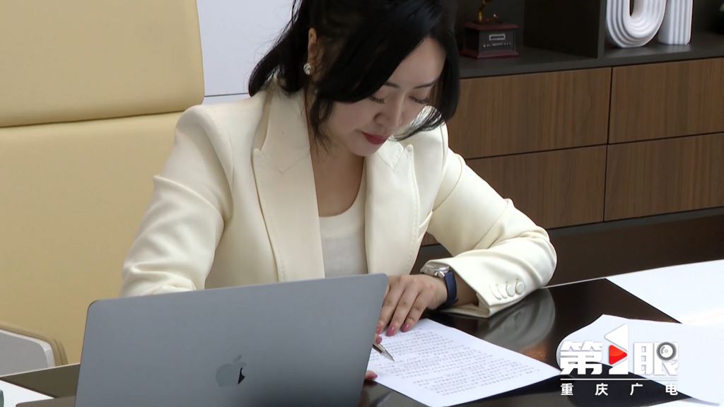 2025年市政协工作回眸丨钟亚华：让市民敢消费愿消费让民企能创新善供给