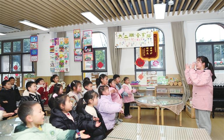 情暖腊八品赏民俗