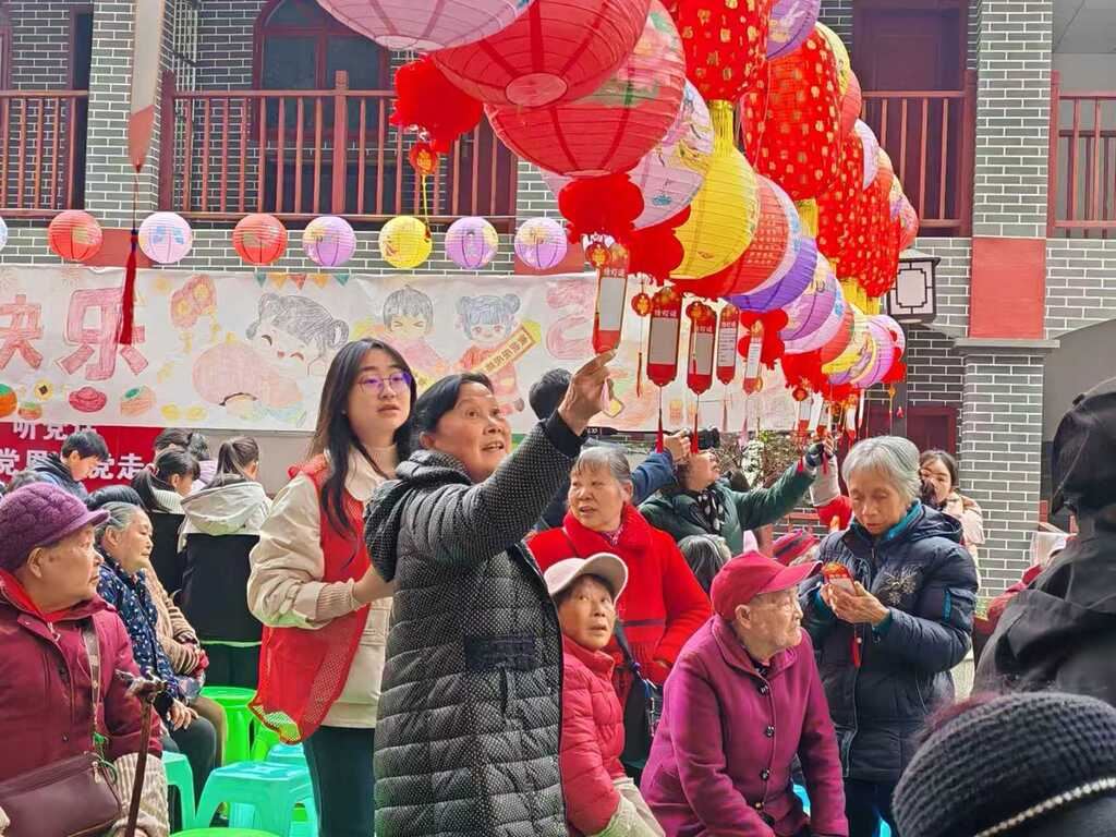 双石镇新春主题活动热闹启幕