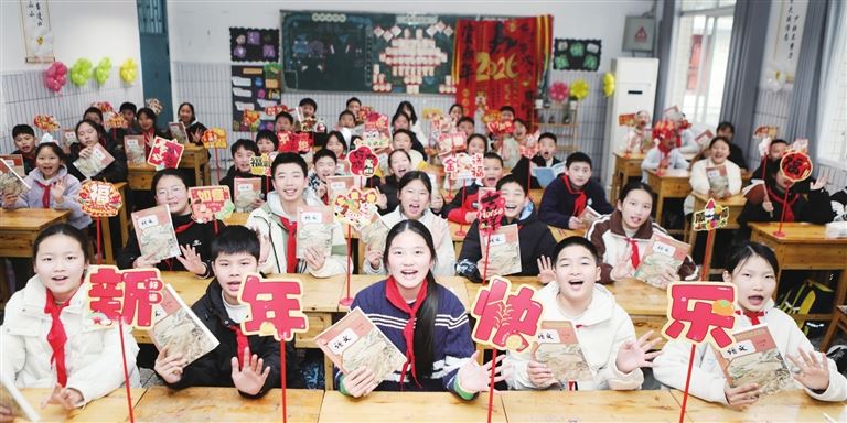 “开学第一课”点亮安全心灯元气满满开启新学期