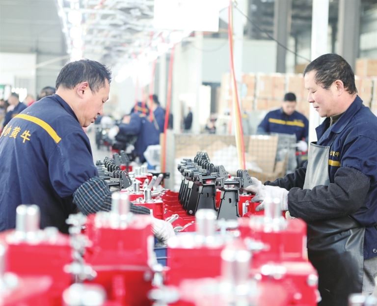 新春第一单！永川“小黄牛”8000台微耕机出海